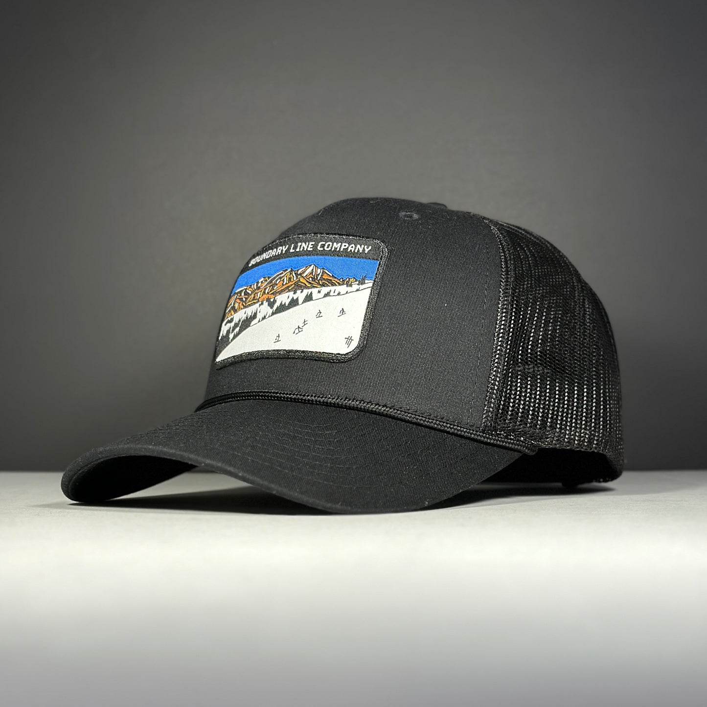 Back Bowls Hat / Black / Black Rope