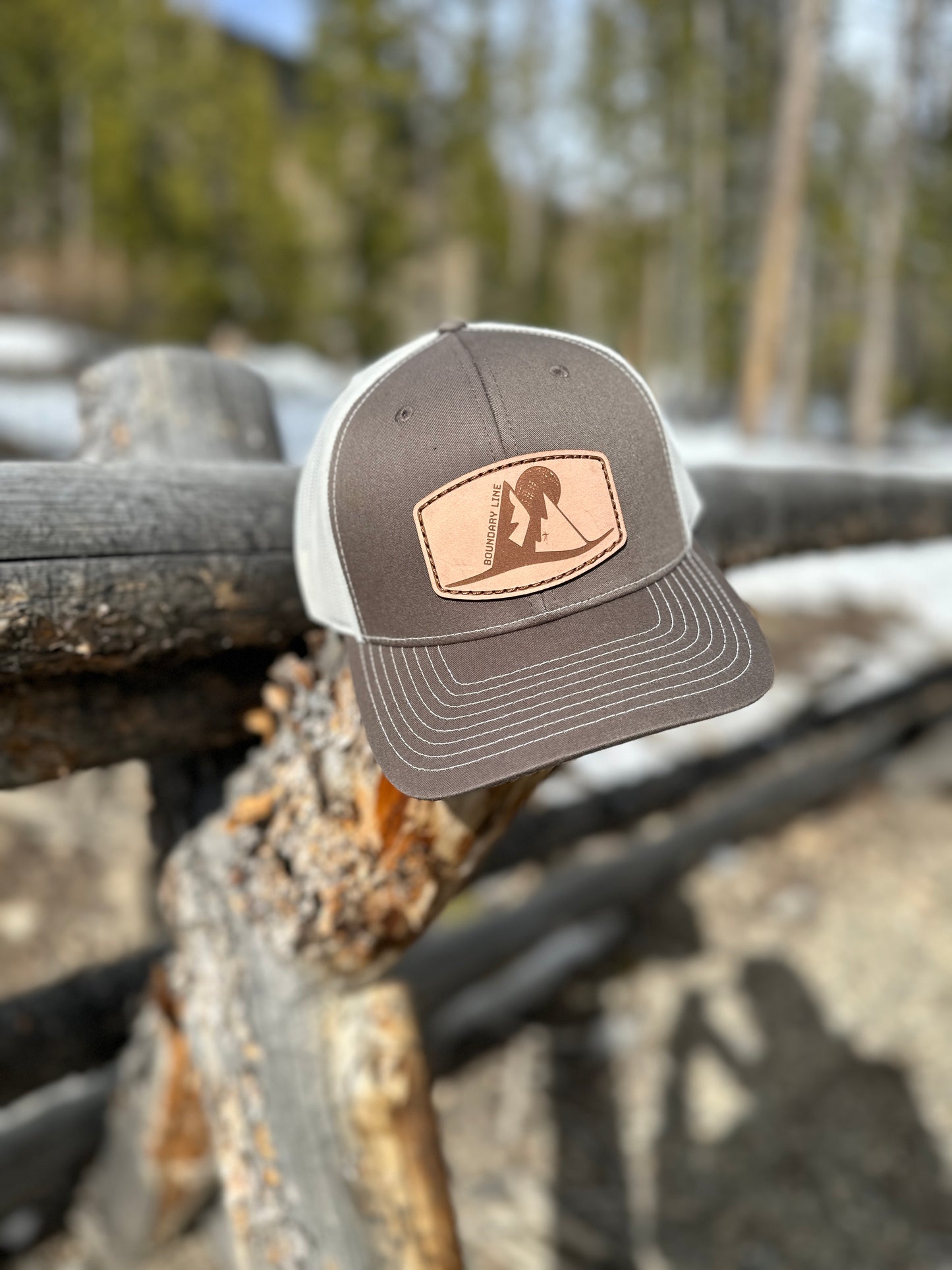 Witch Mountain Hat / Brown