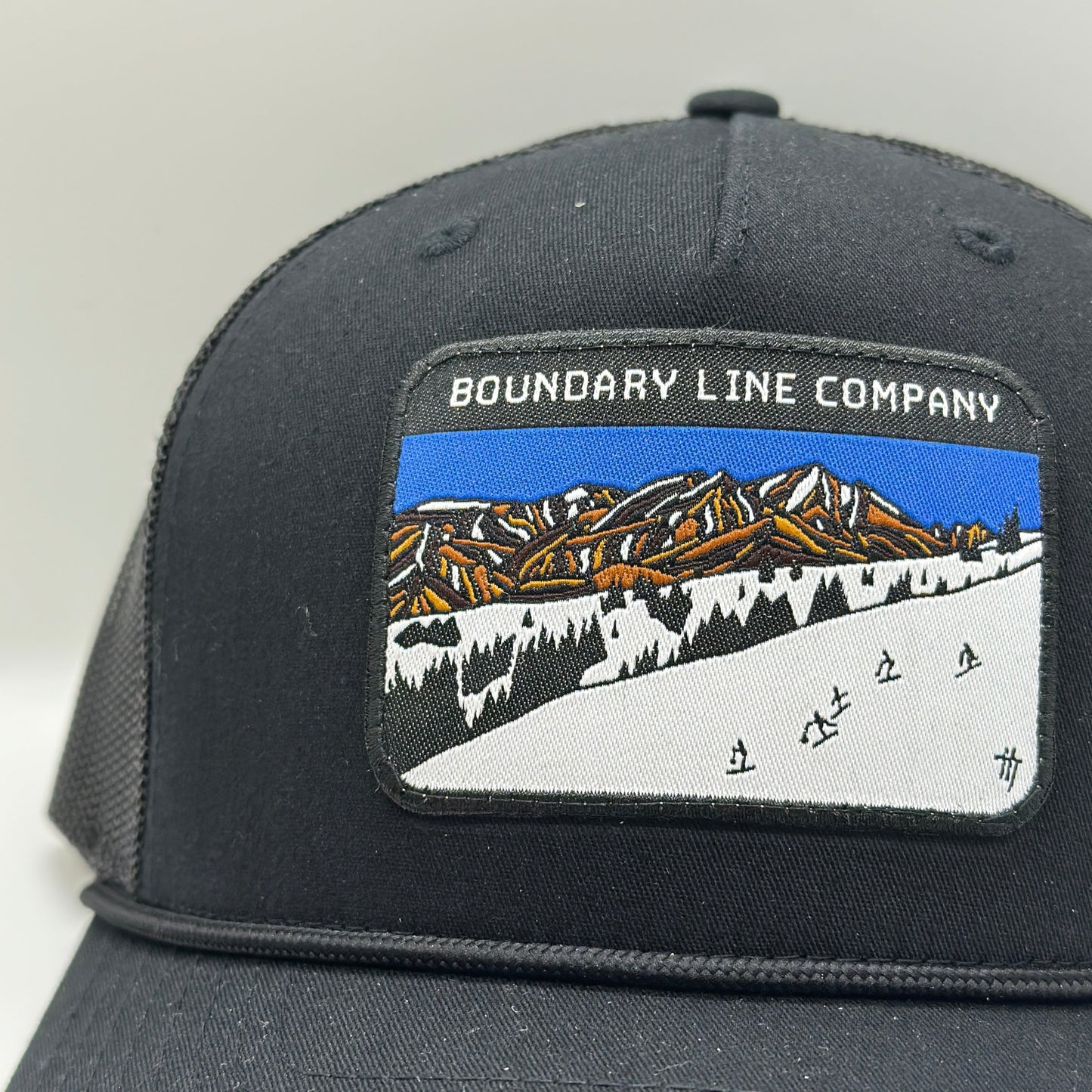 Back Bowls Hat / Black / Black Rope