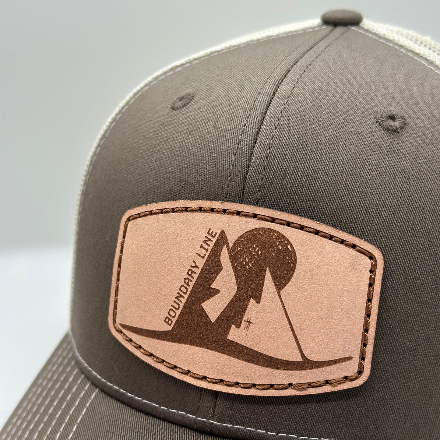Witch Mountain Hat / Brown