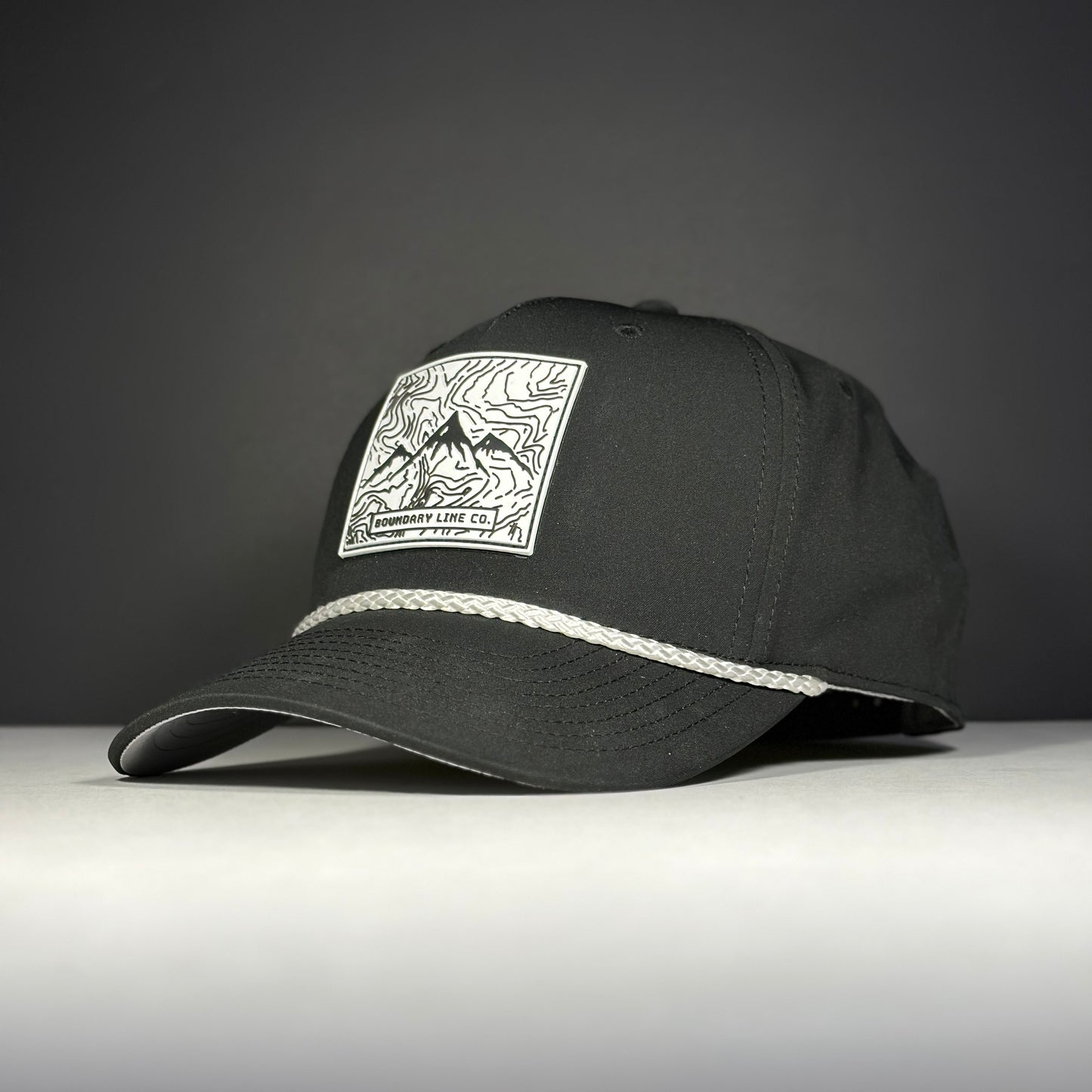 White Topo / Black