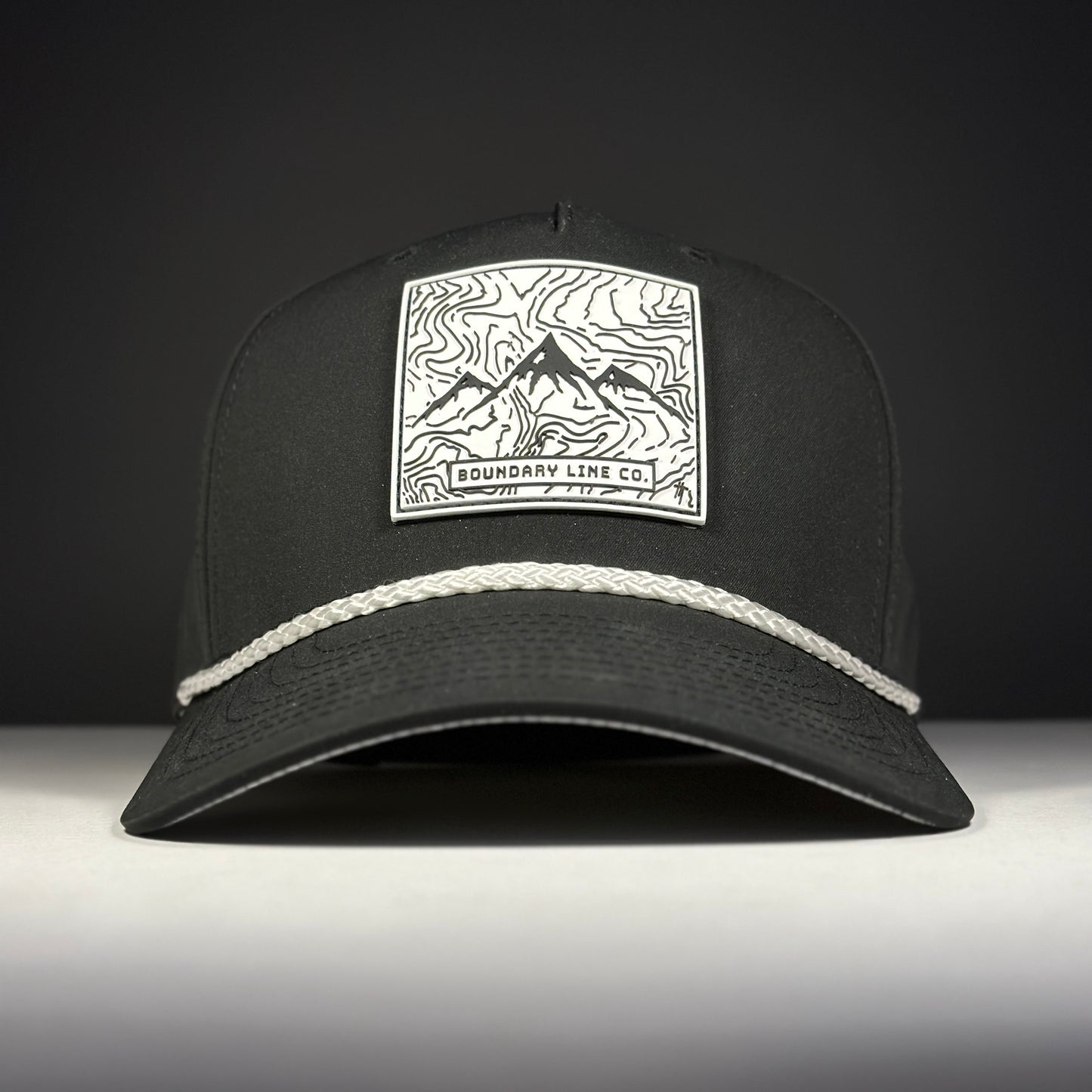 White Topo / Black